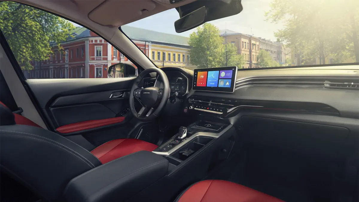 HAVAL Jolion — цвет салона: чёрно-красный