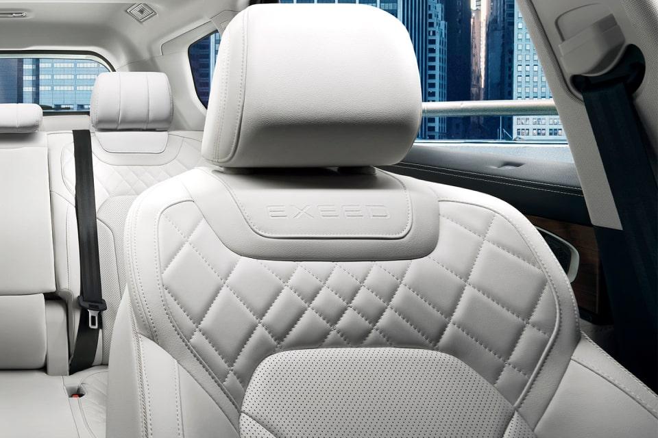 Эргономичные сиденья с электрорегулировками