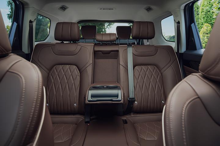 Тихий семиместный салон