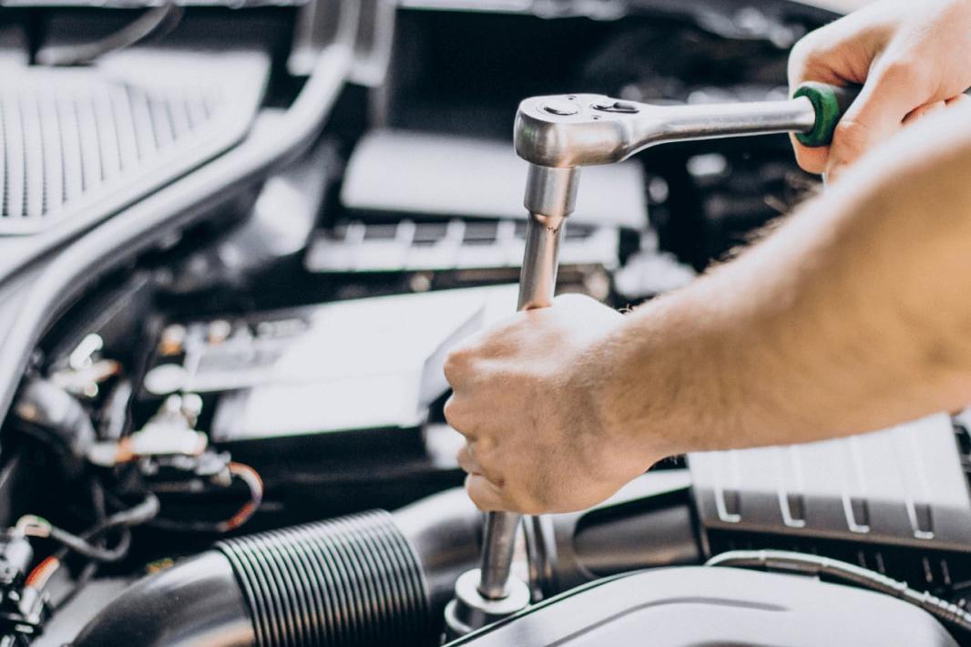 Скидка на первый визит – 20% на работы и -10% на запасные части