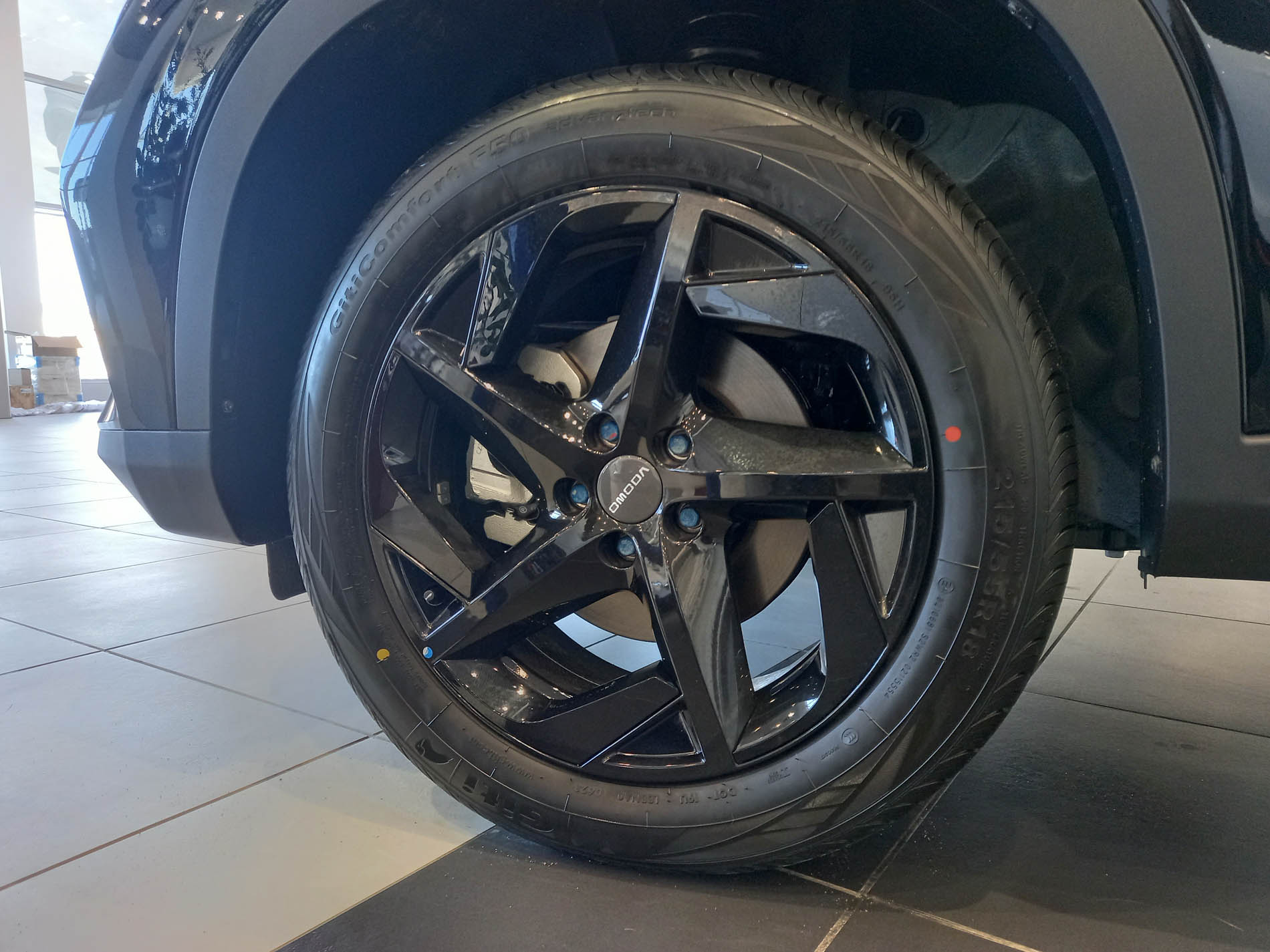 Выгодный сезонный шиномонтаж для владельцев OMODA