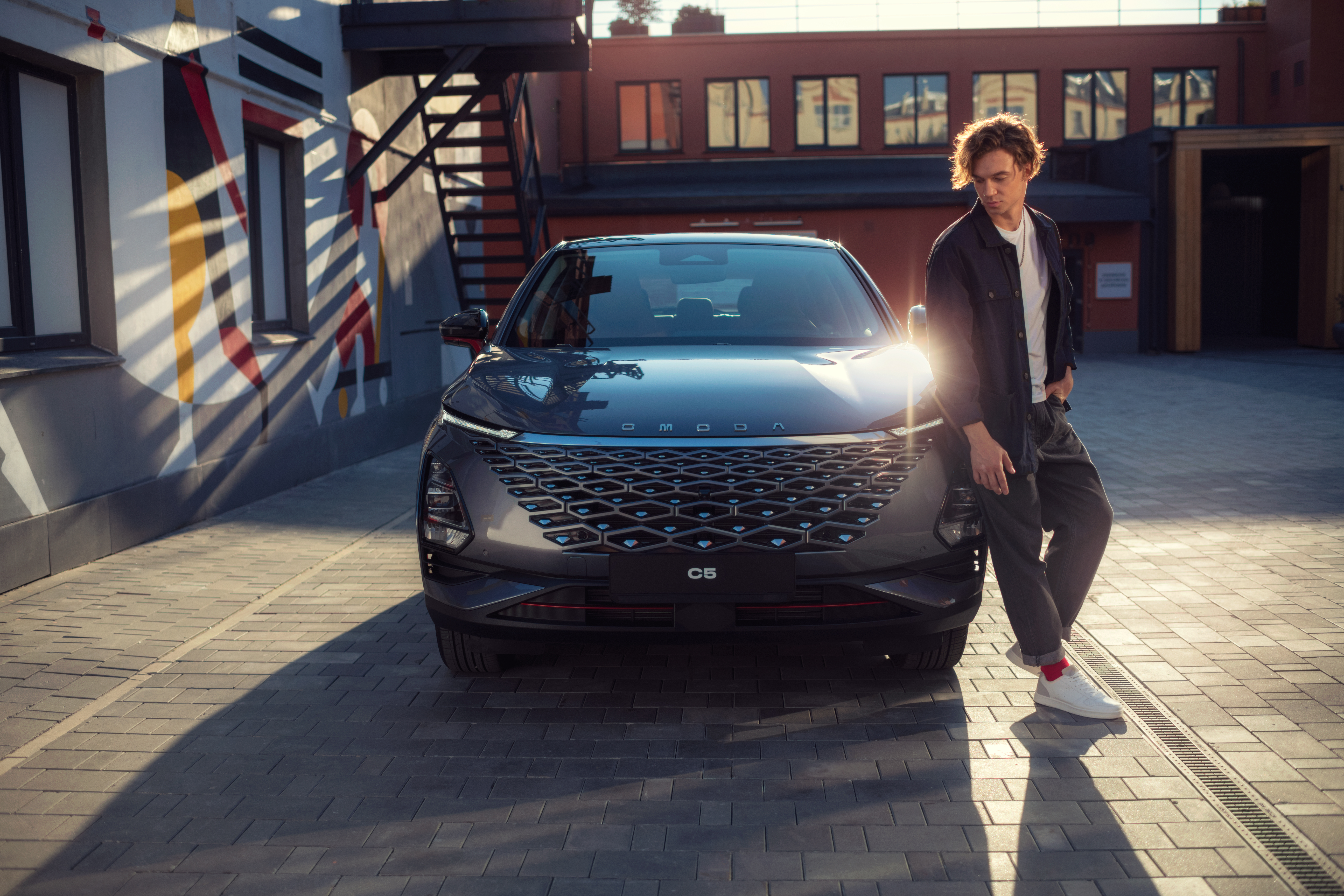 График работы дилерского центра в праздничные дни.