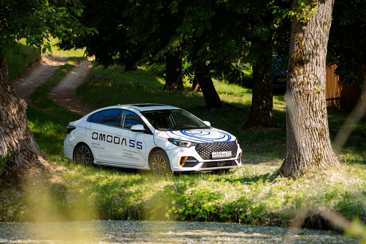 Понятный и удобный седан OMODA S5