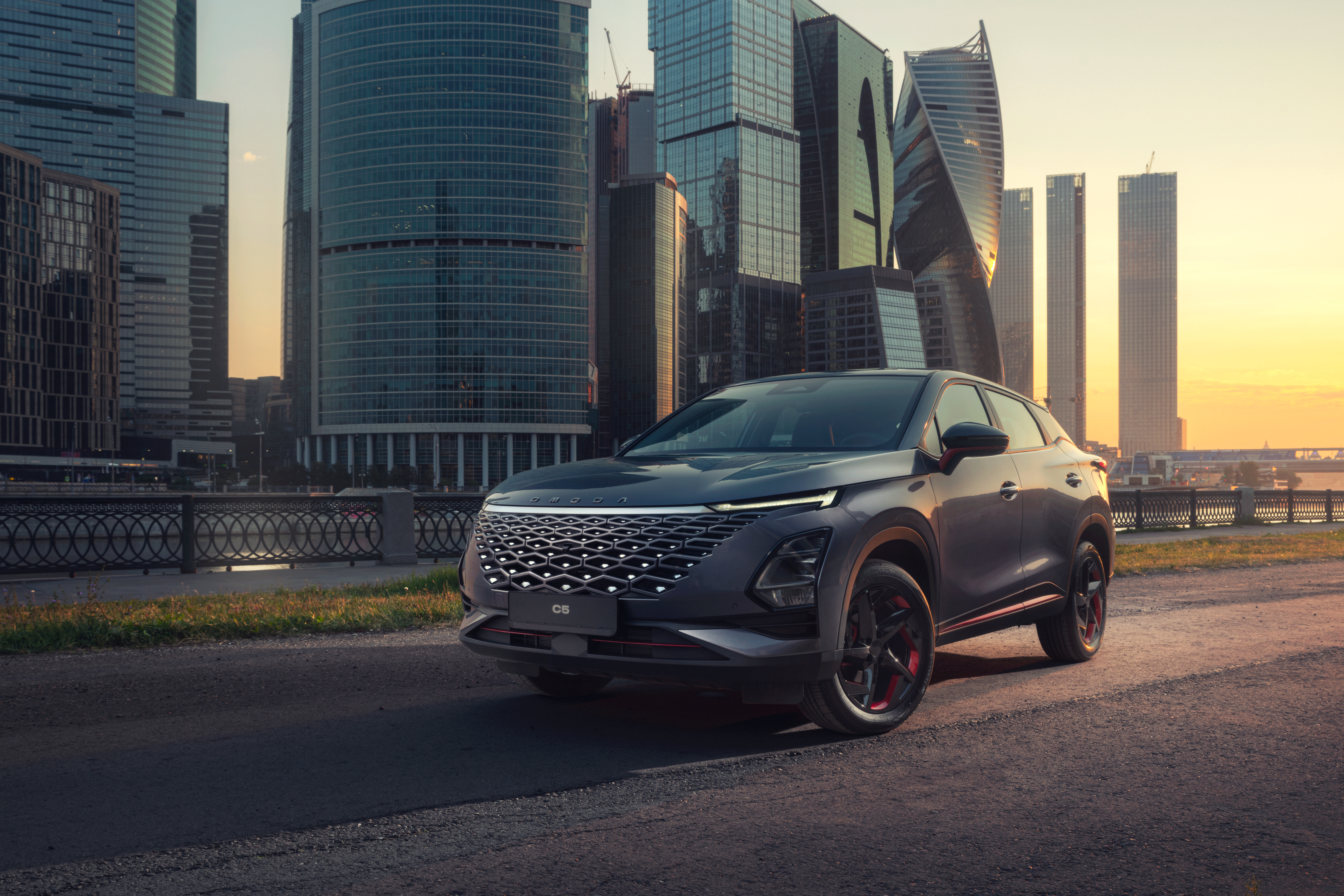 В октябре 2023 года марка OMODA празднует свой первый День Рождения! 