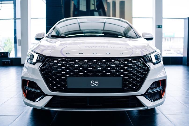 Футуристичный дизайн OMODA S5