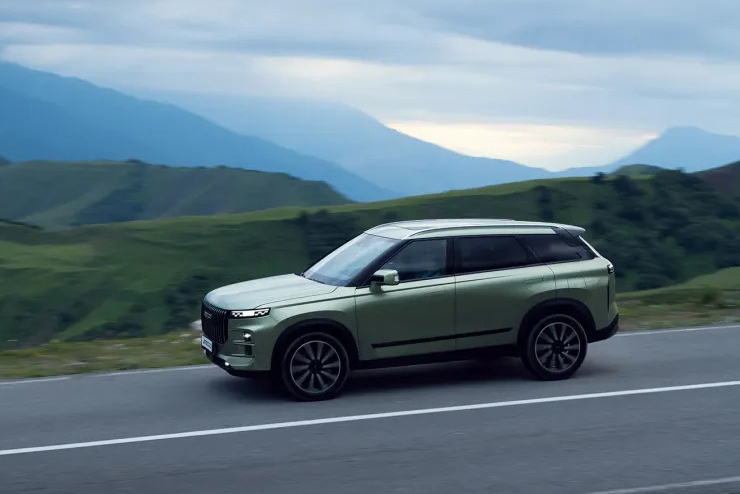 Зеленый свет: каким получился новый кроссовер JAECOO J7