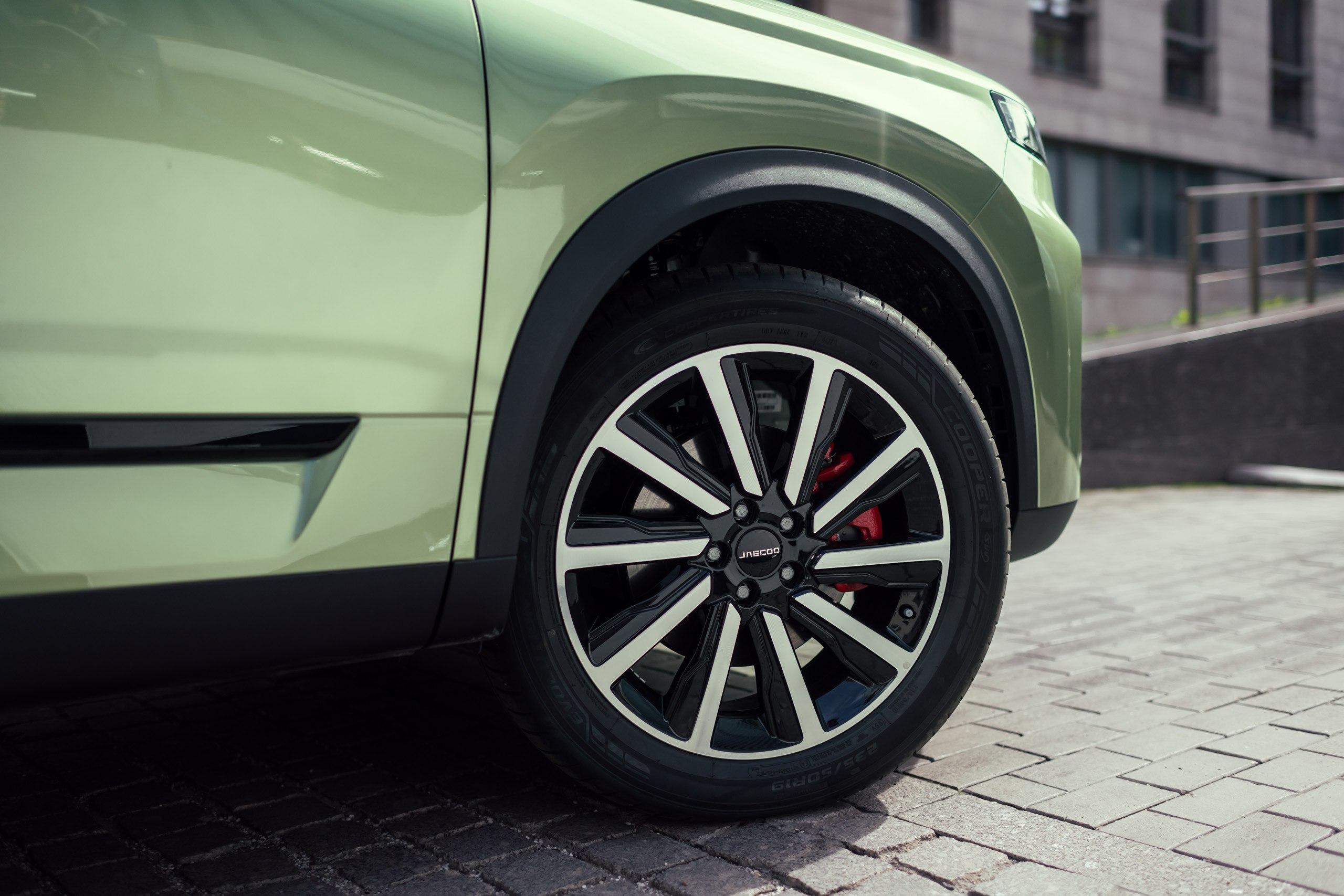 Шипы или липучка? Какую зимнюю резину выбрать?