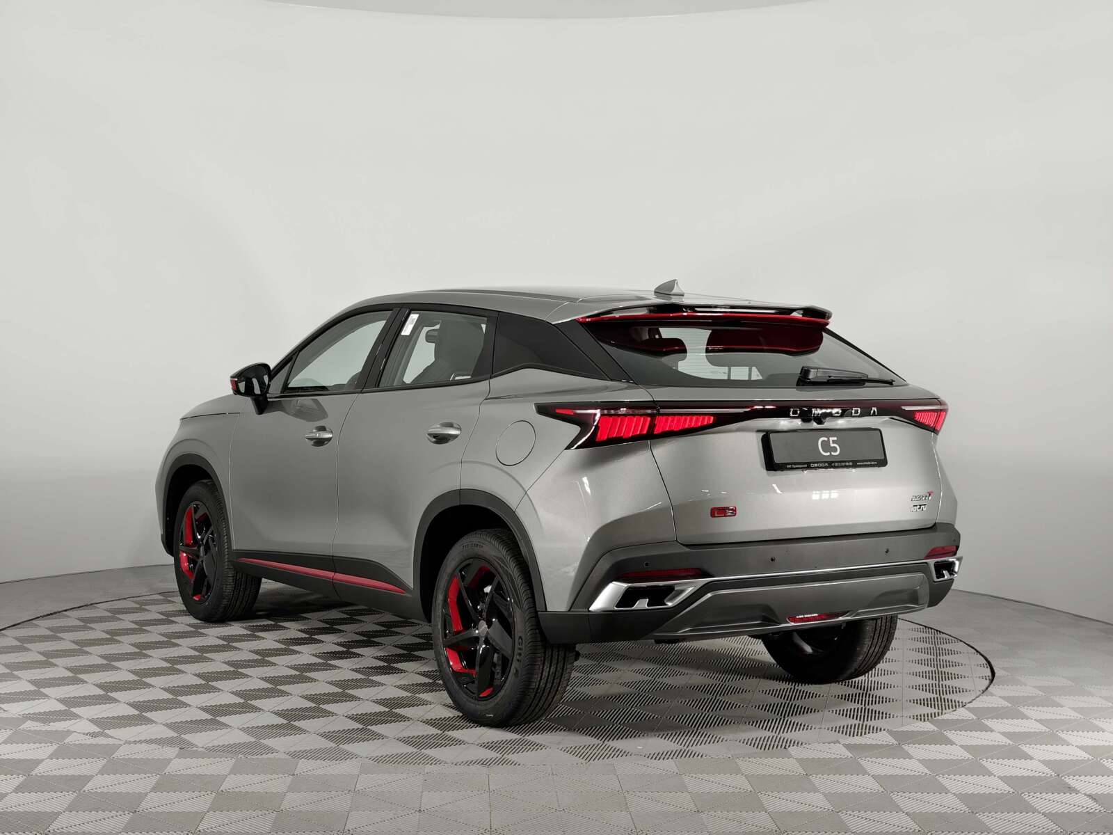 OMODA_C5_Lifestyle_design6