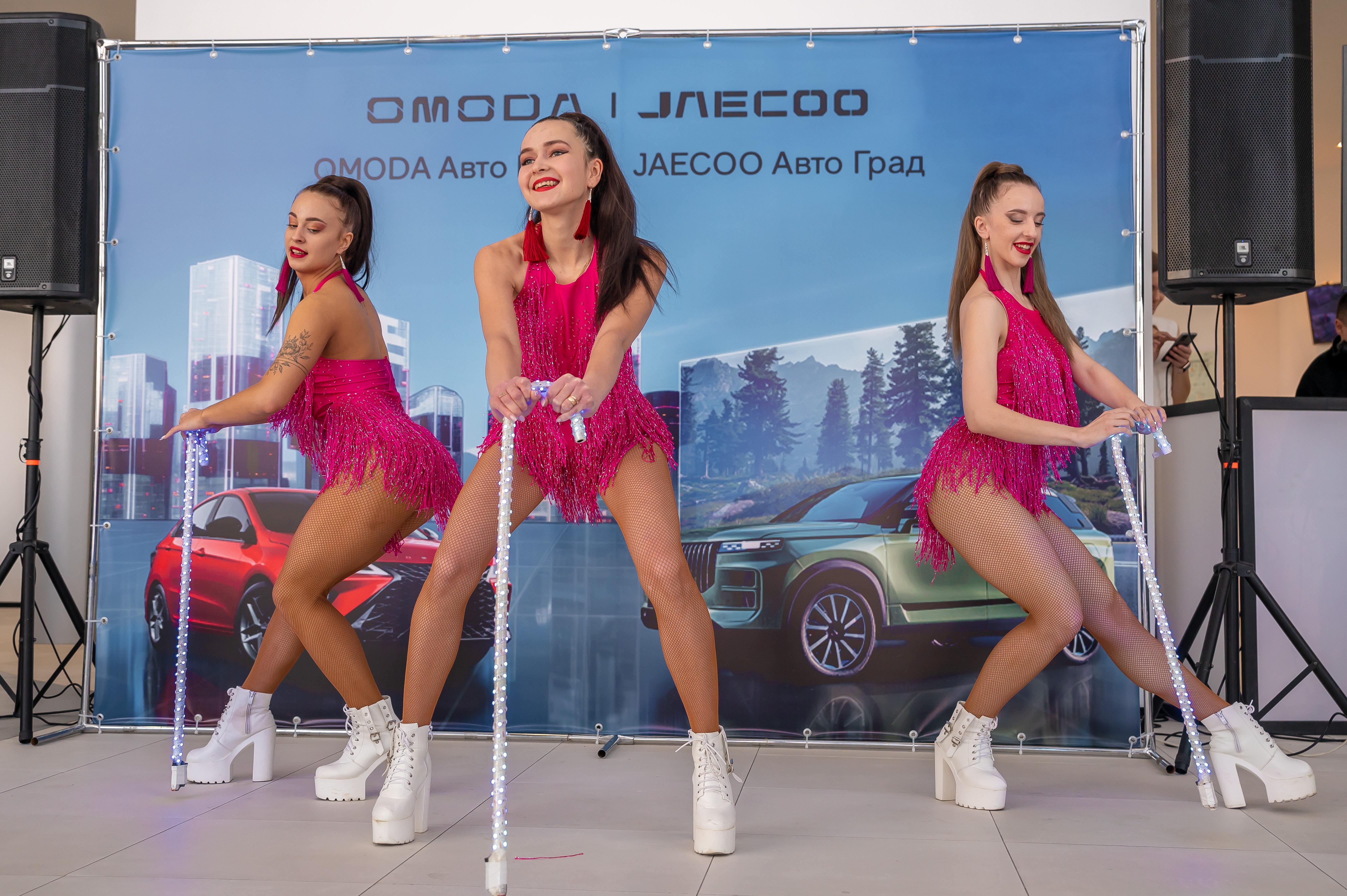 30 ноября в дилерском центре OMODA Авто Град и JAECOO Авто Град, состоялось совместное торжественное мероприятие, посвященное открытию дилерских центров после реконструкции.