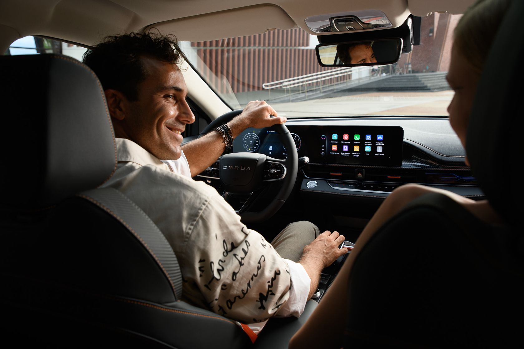 Наши машины оснащены BSD — системой мониторинга слепых зон