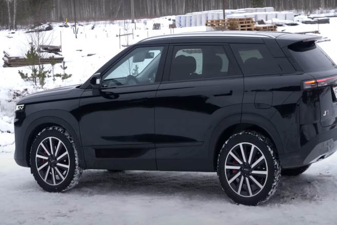 Круче RАV4 и Tiguan? Главные фишки нового китайского кроссовера