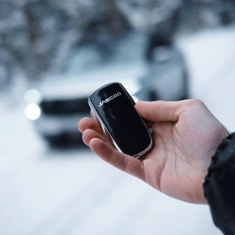 Счастливая обладательница новенького JAECOO. Первые впечатления