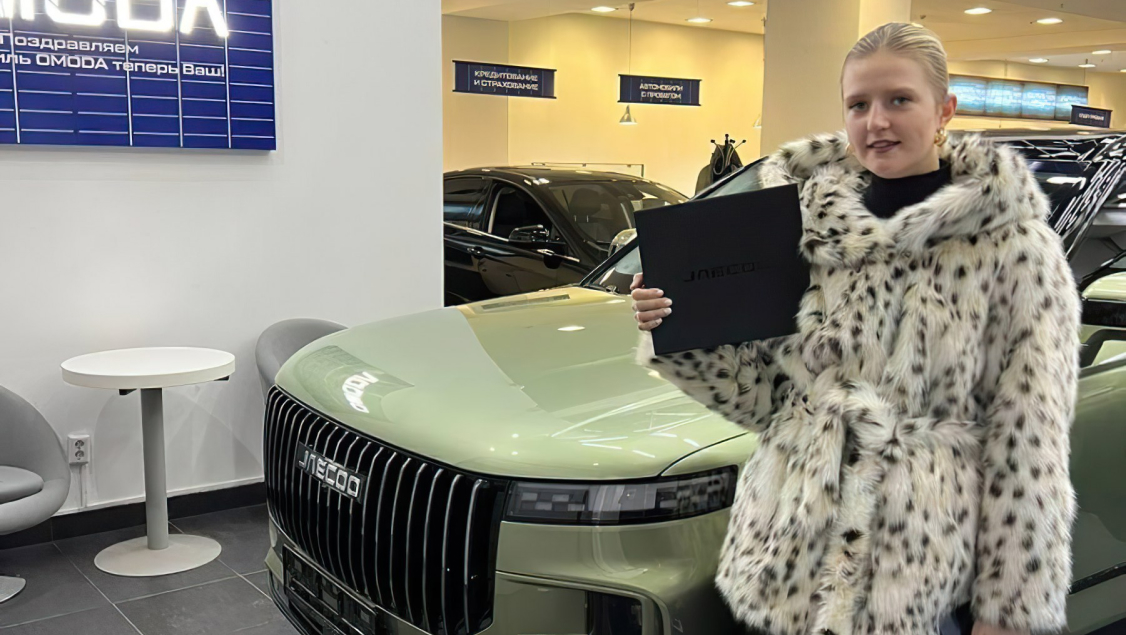 «Нижегородец» поздравляет с 8 марта