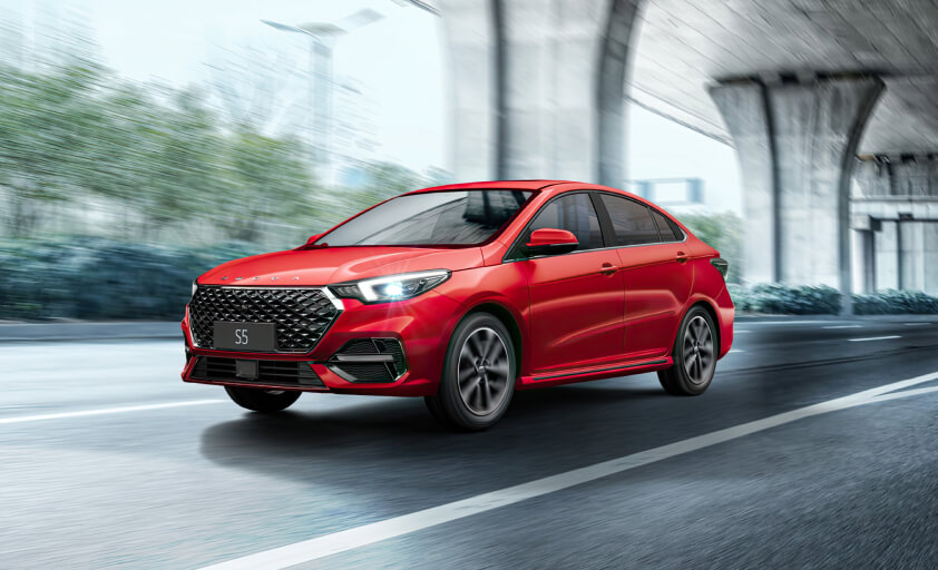 Напиши отзыв и получи седан OMODA S5!