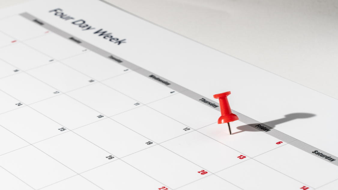 Режим работы в праздничные дни