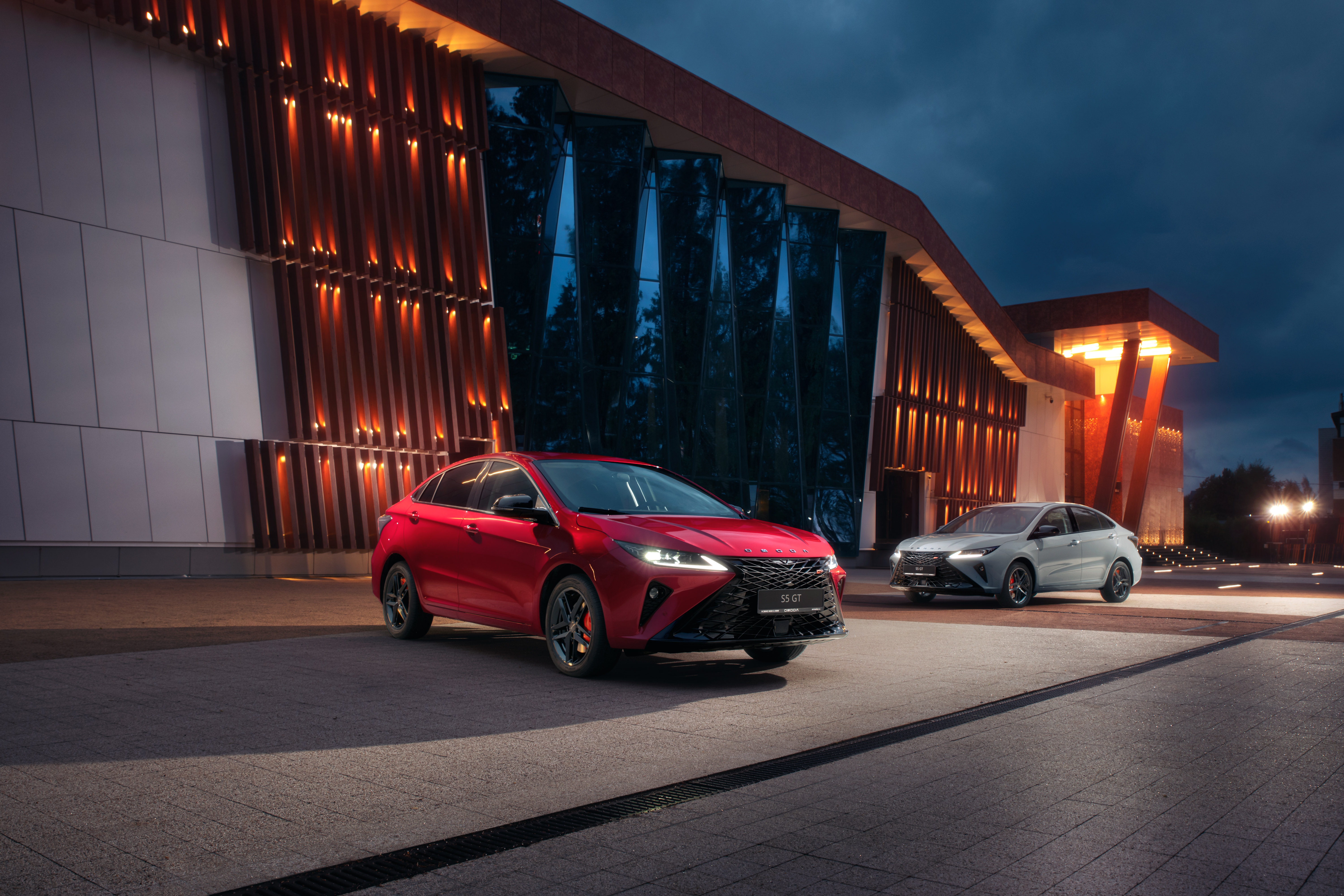 Дерзкий «взгляд» и решительный характер: преимущества спортивной версии OMODA S5 GТ