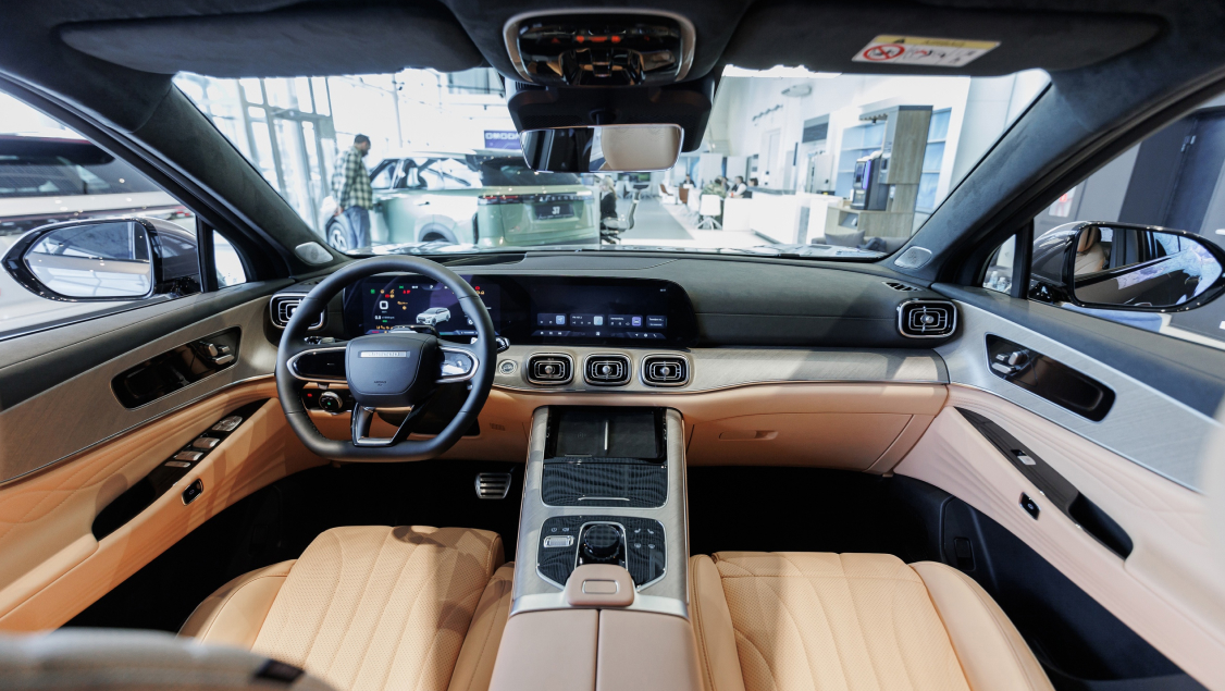 Первые счастливчики уже приобрели JAECOO J8  в «Нижегородце»!