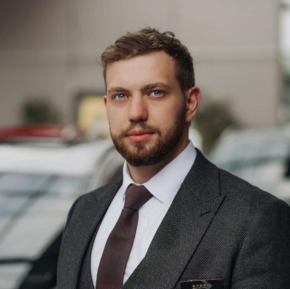 Максимов Роман