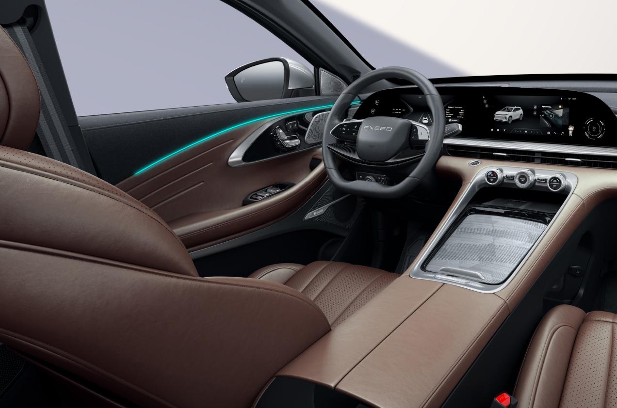 Роскошный интерьер EXEED TXL