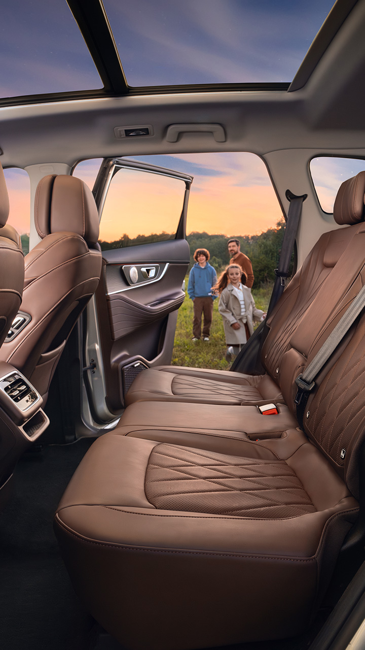 Дизайнерский салон для нужд всей семьи