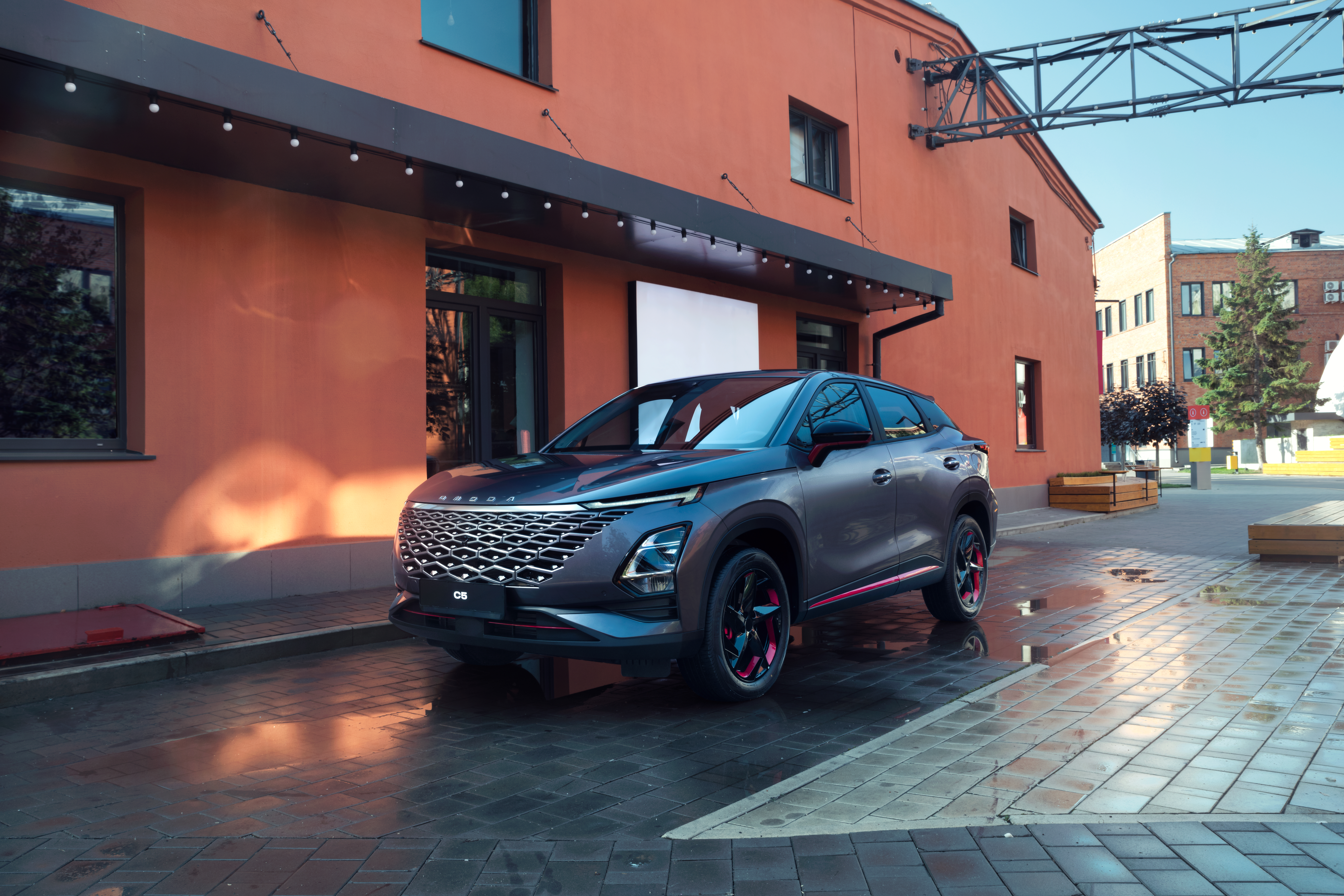 OMODA C5: причины, по которым стоит выбрать этот автомобиль 