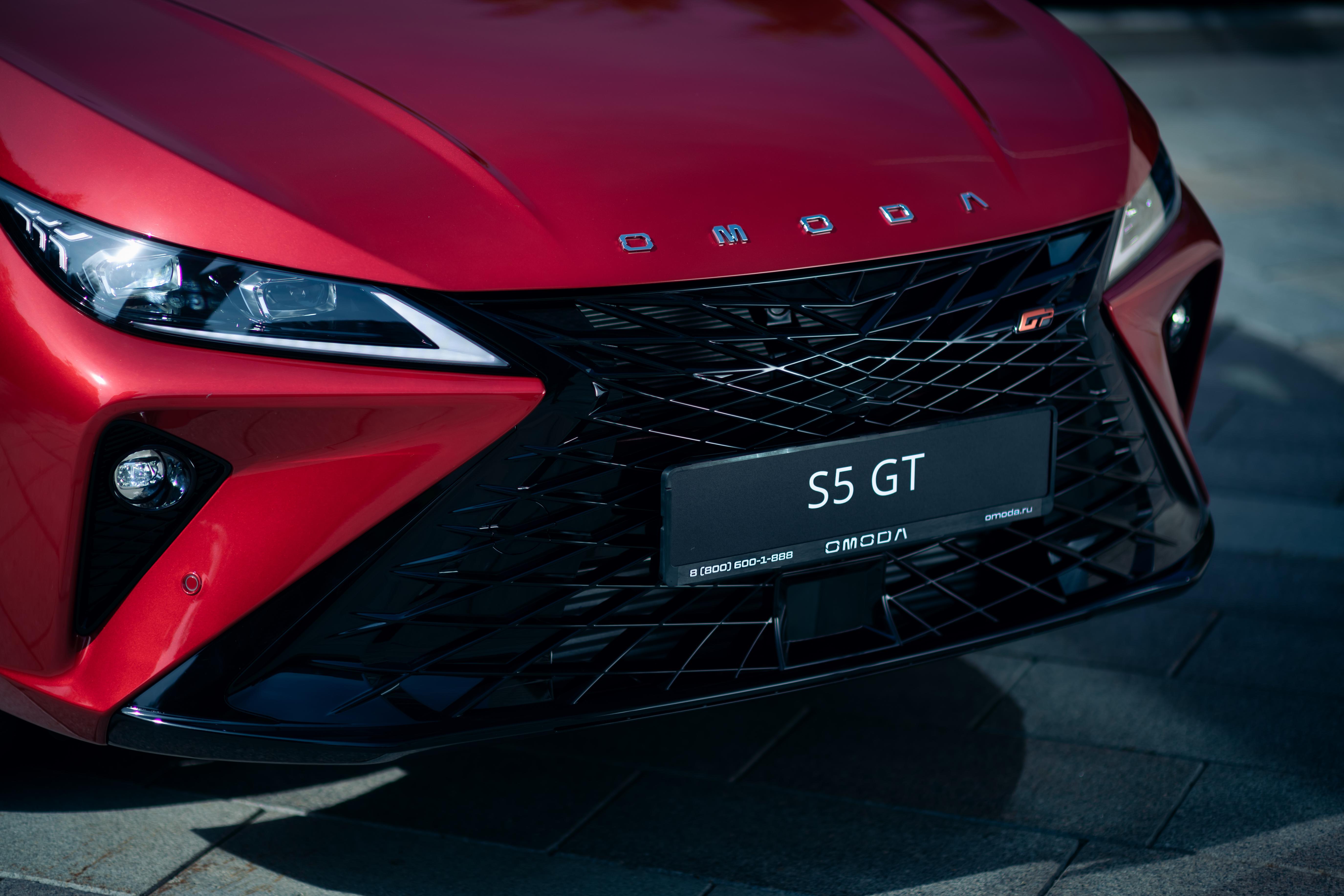 Cпортивный седан OMODA S5 GT