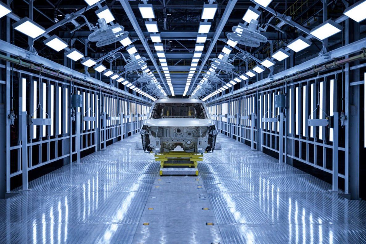 Новый кроссовер JAECOO J5 готовится к производству