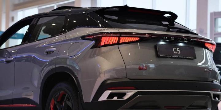 OMODA C5 — мультимедиа и навигационные системы, которые улучшают вождение
