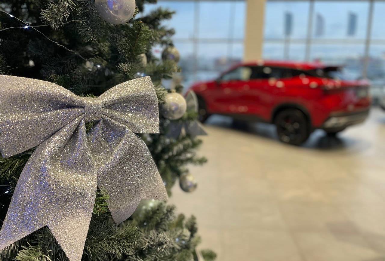 ВИП АВТО поздравляет с Вас наступающим Новым годом!