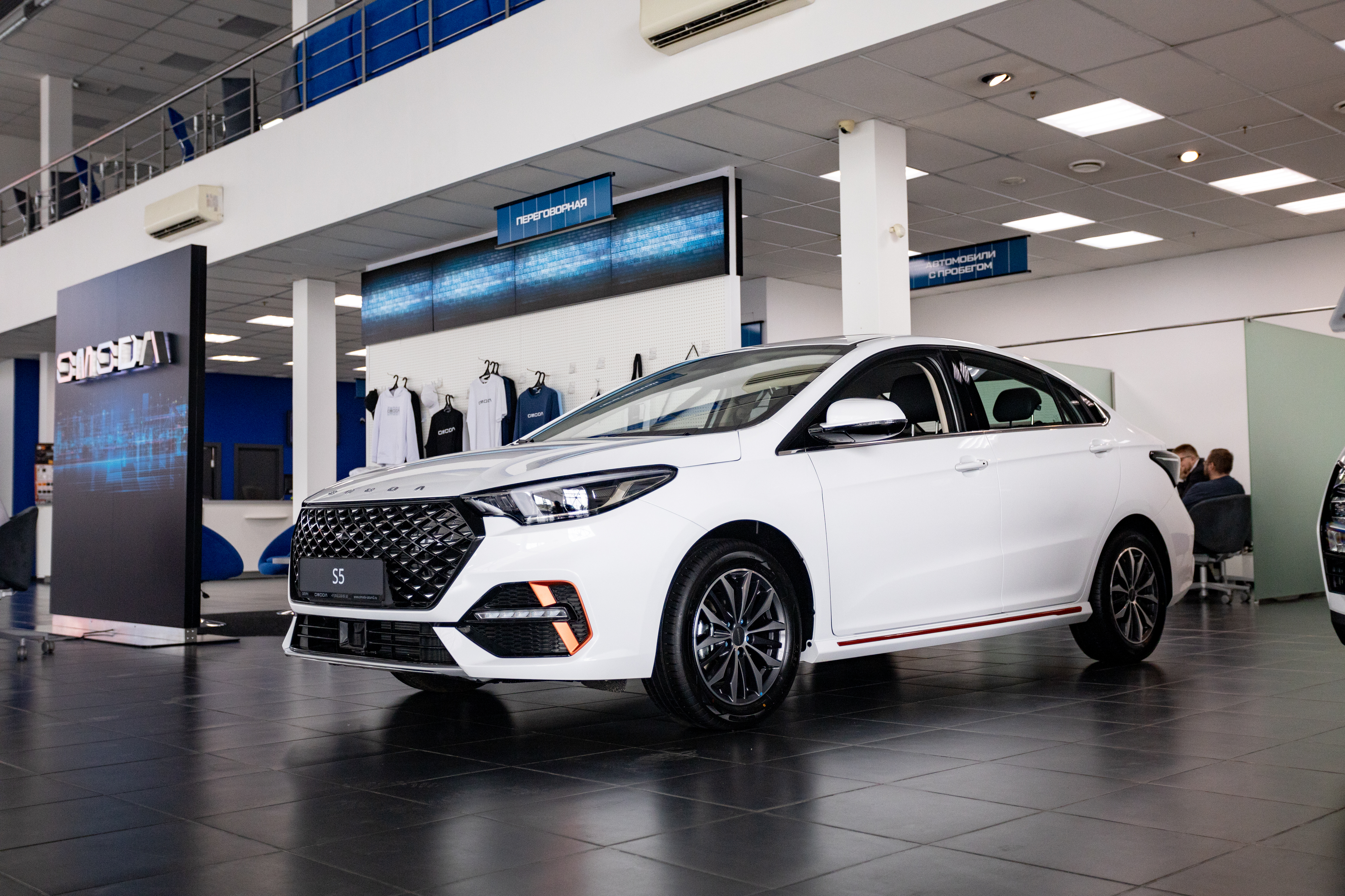 OMODA S5: Стильный и современный компактный автомобиль для городских путешествий