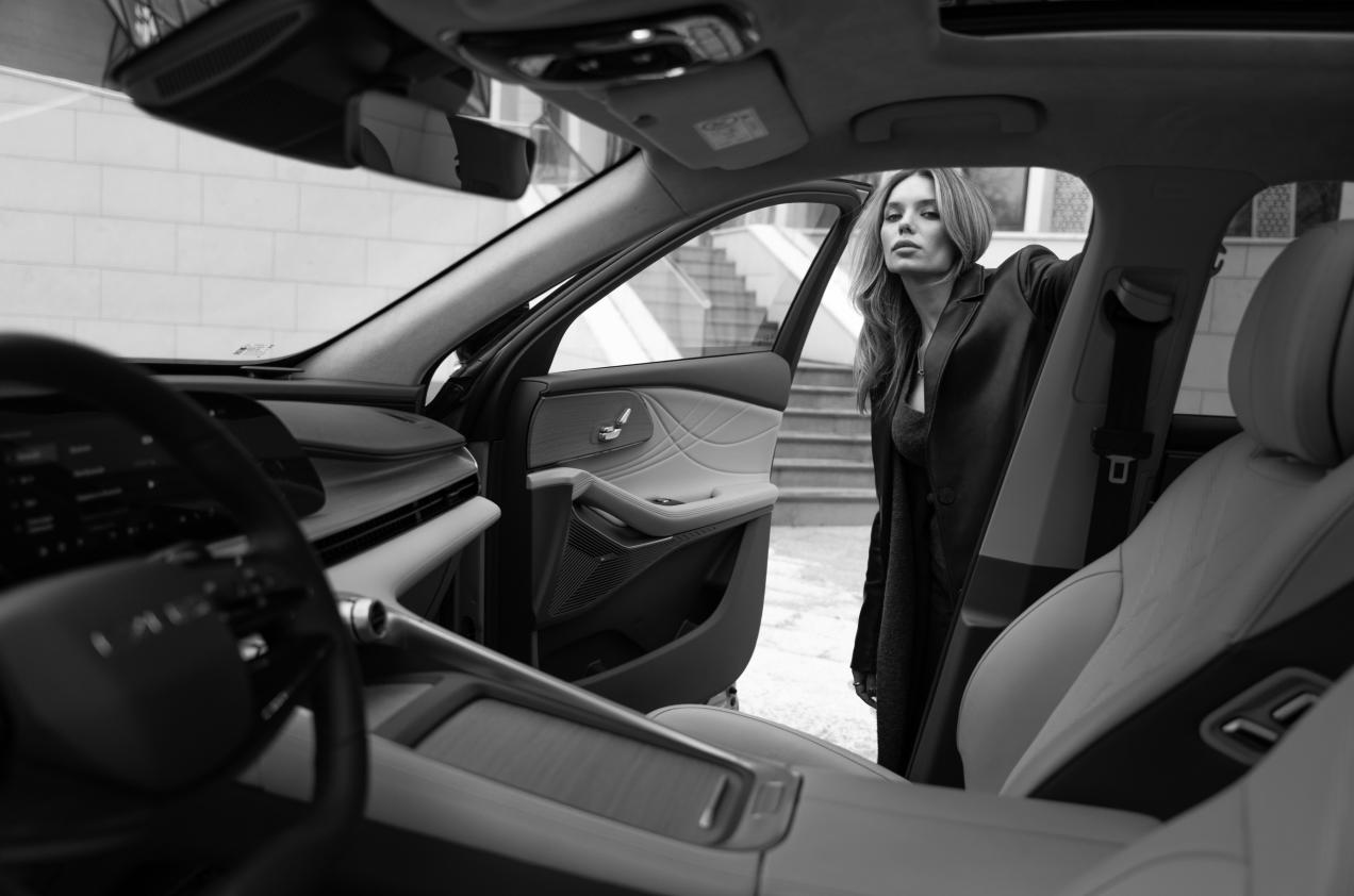 EXEED RX Urban: идеальное сочетание технологий, безопасности и элегантности