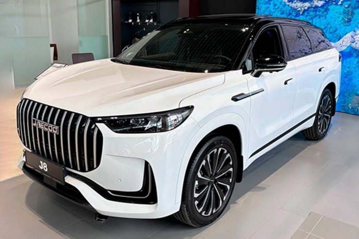 JAECOO J8 – авто года 2024 г в дилерском центре на Мостовой, 28Б