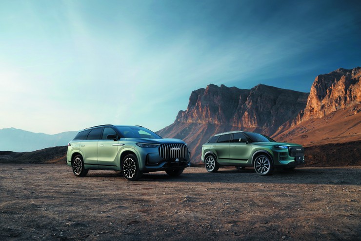 Запишитесь на внедорожный тест-драйв в автосалоне Глазурит