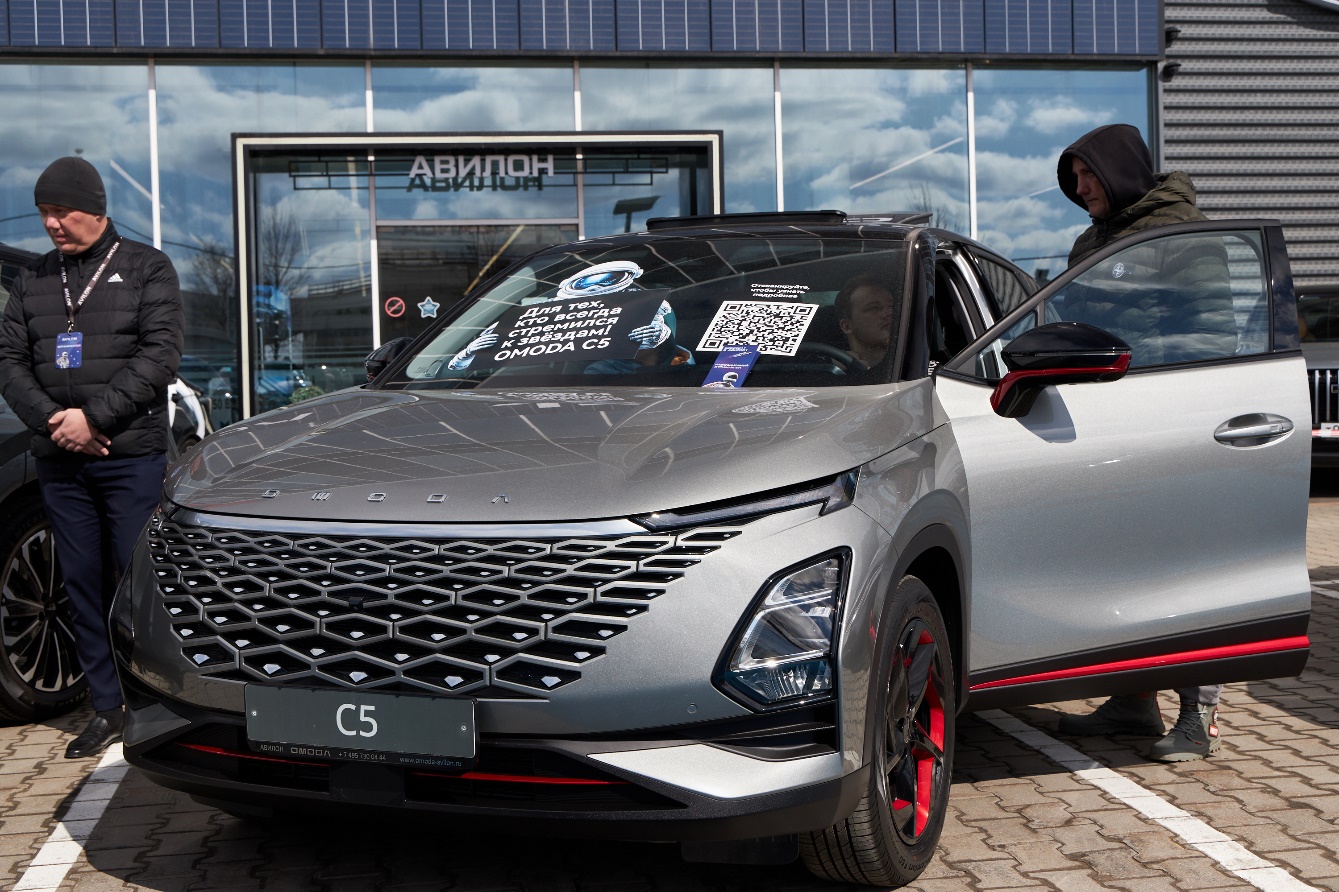 День космонавтики в АГ «Авилон»: праздник покорителей космоса и авто!