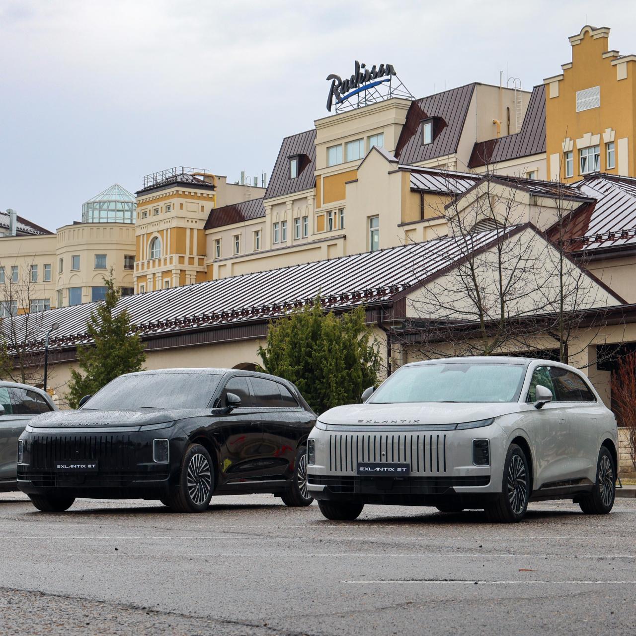 Первые тесты инновационного гибридного кроссовера EXLANTIX ET в России