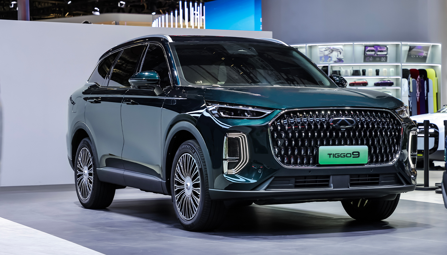 Гибридный кроссовер TIGGO 9: дебют на автосалоне в Шанхае-2025 и выход на мировые рынки