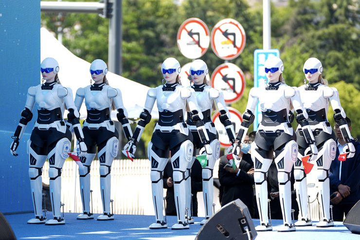 Первая массовая поставка роботов от OMODA и JAECOO — прорыв в сфере воплощенного искусственного интеллекта