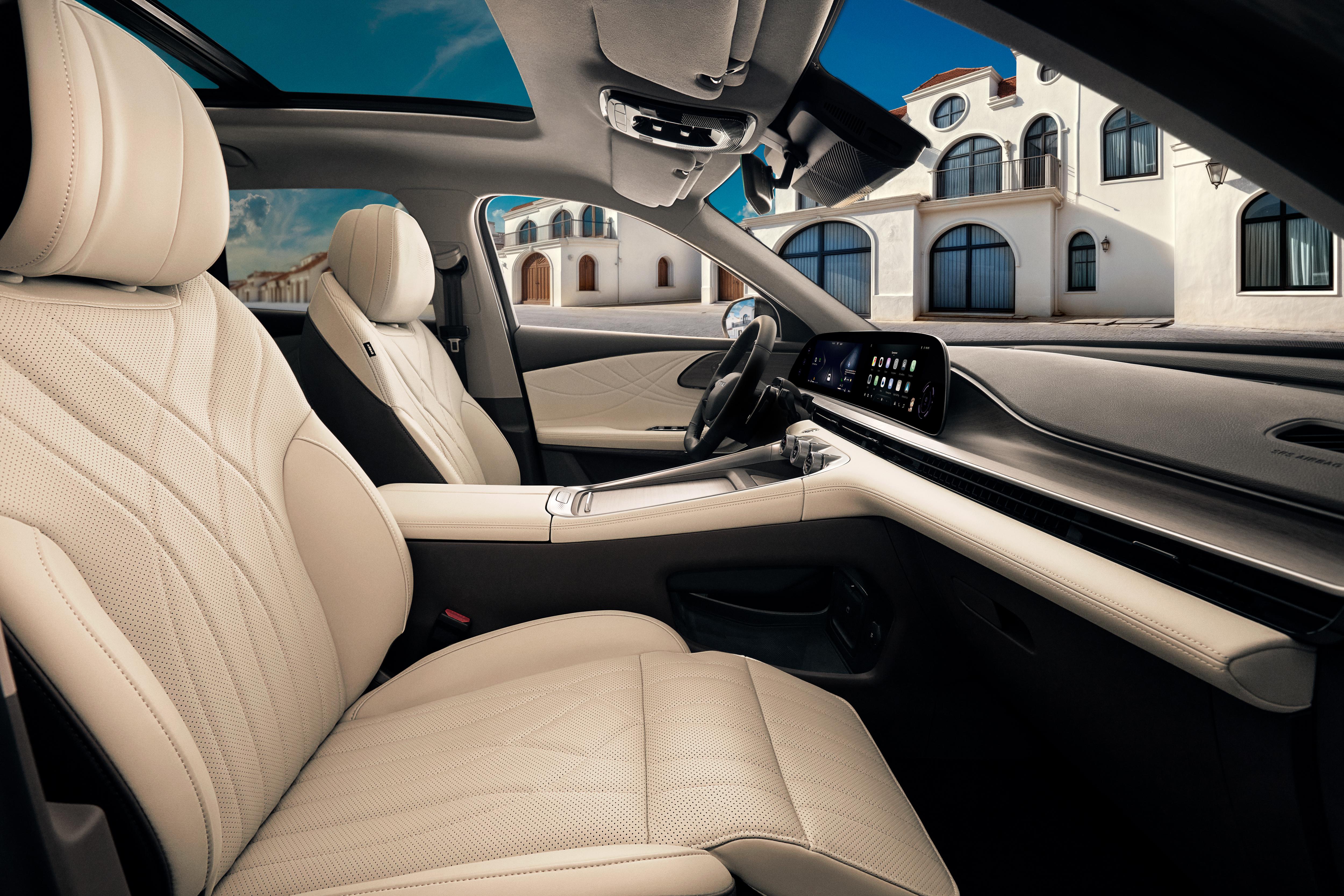 Химчистка салона EXEED по спеццене - 18000 ₽