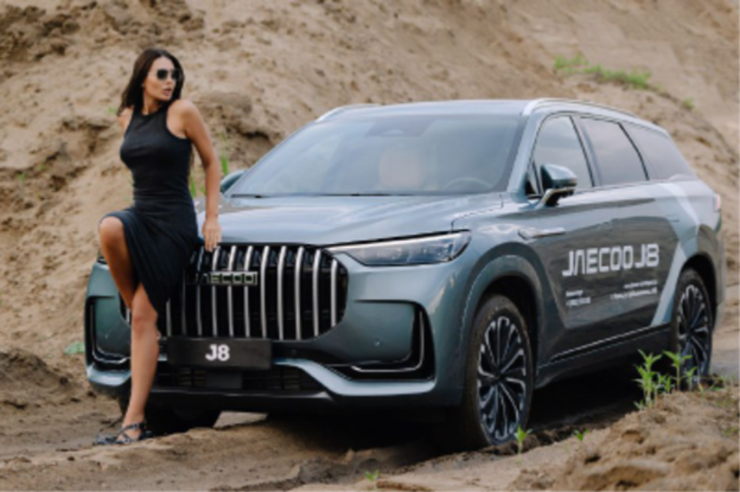 Познакомьтесь с флагманом JAECOO J8 — сочетанием инноваций и стиля