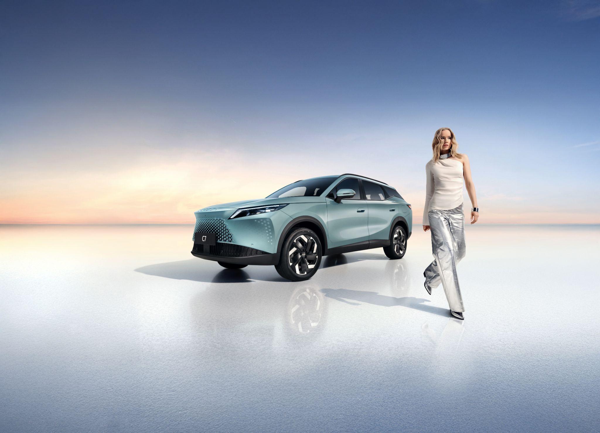 OMODA C7: будущее автомобильного дизайна и технологий