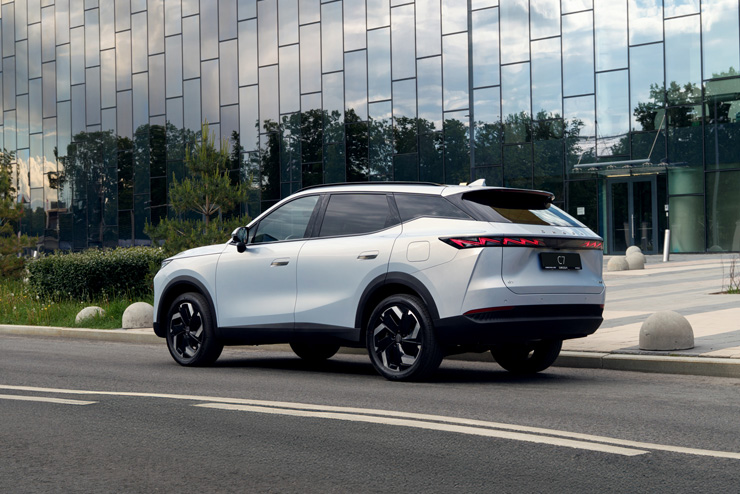 Первые впечатления покупателей звездного кроссовера OMODA C7