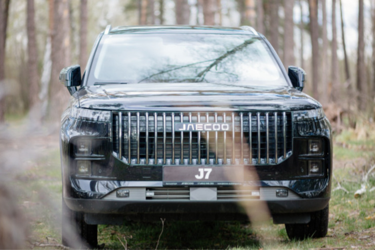 Обычно кроссоверы боятся бездорожья. Но только не JAECOO