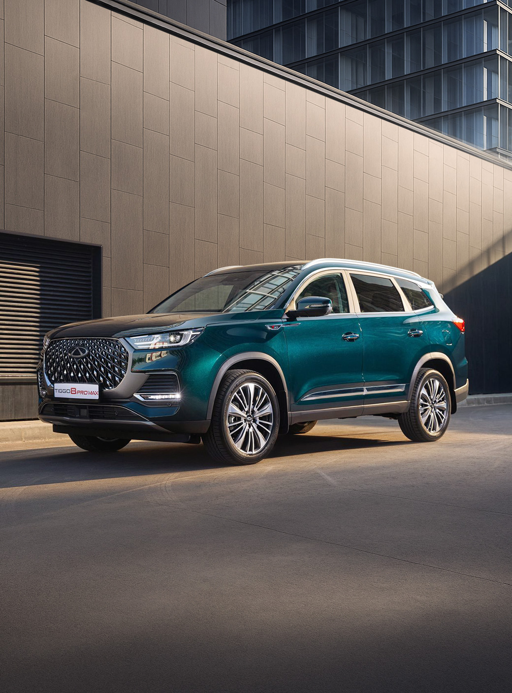 TIGGO 8 ПРО МАКС<br>от 3 205 000 ₽¹<br>выгода до 250 000 ₽²