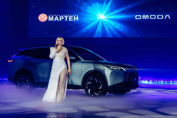 OMODA C7: эффектная премьера на льду