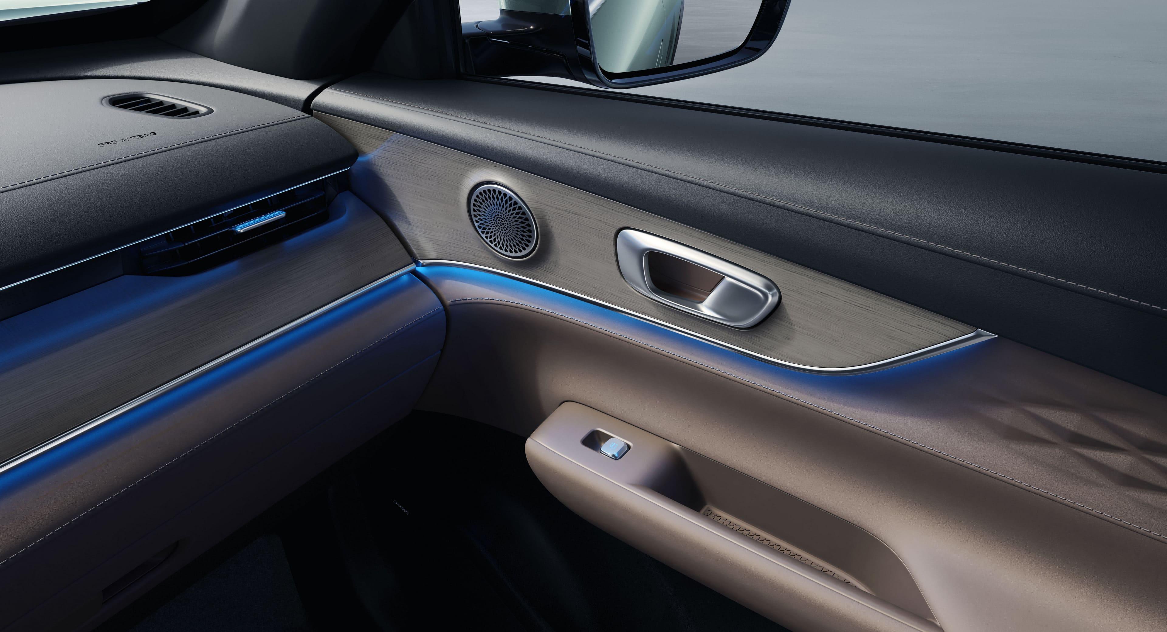 Салон кроссовера TENET T8 - фото 3