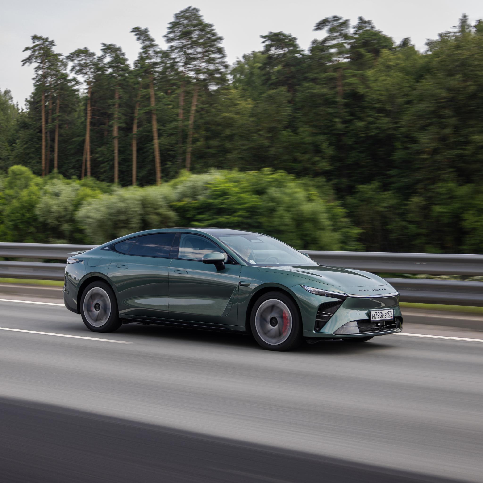 Рожденный для трека: EXEED EXLANTIX ES бросает вызов мировым гоночным трассам