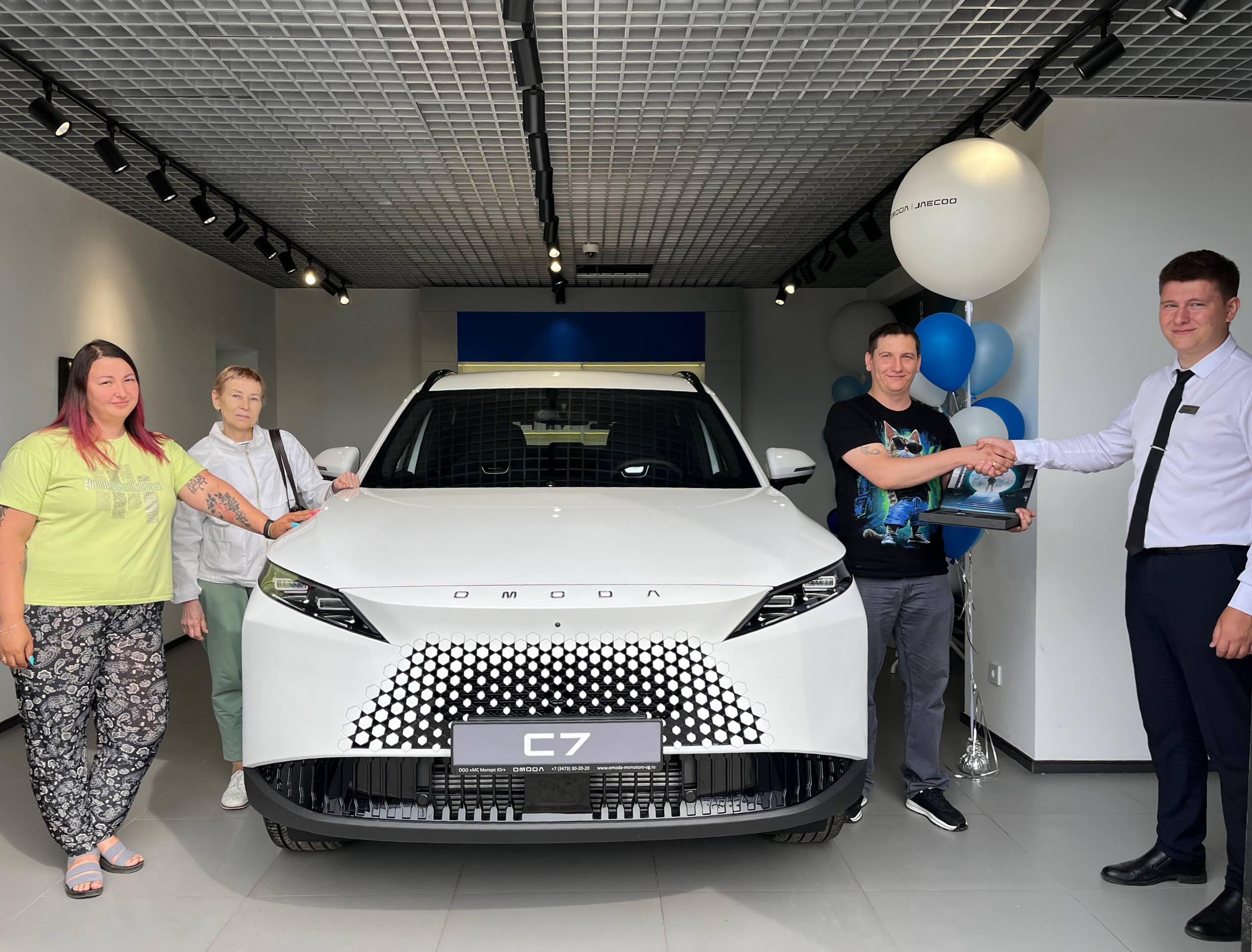 Первые покупатели OMODA C7