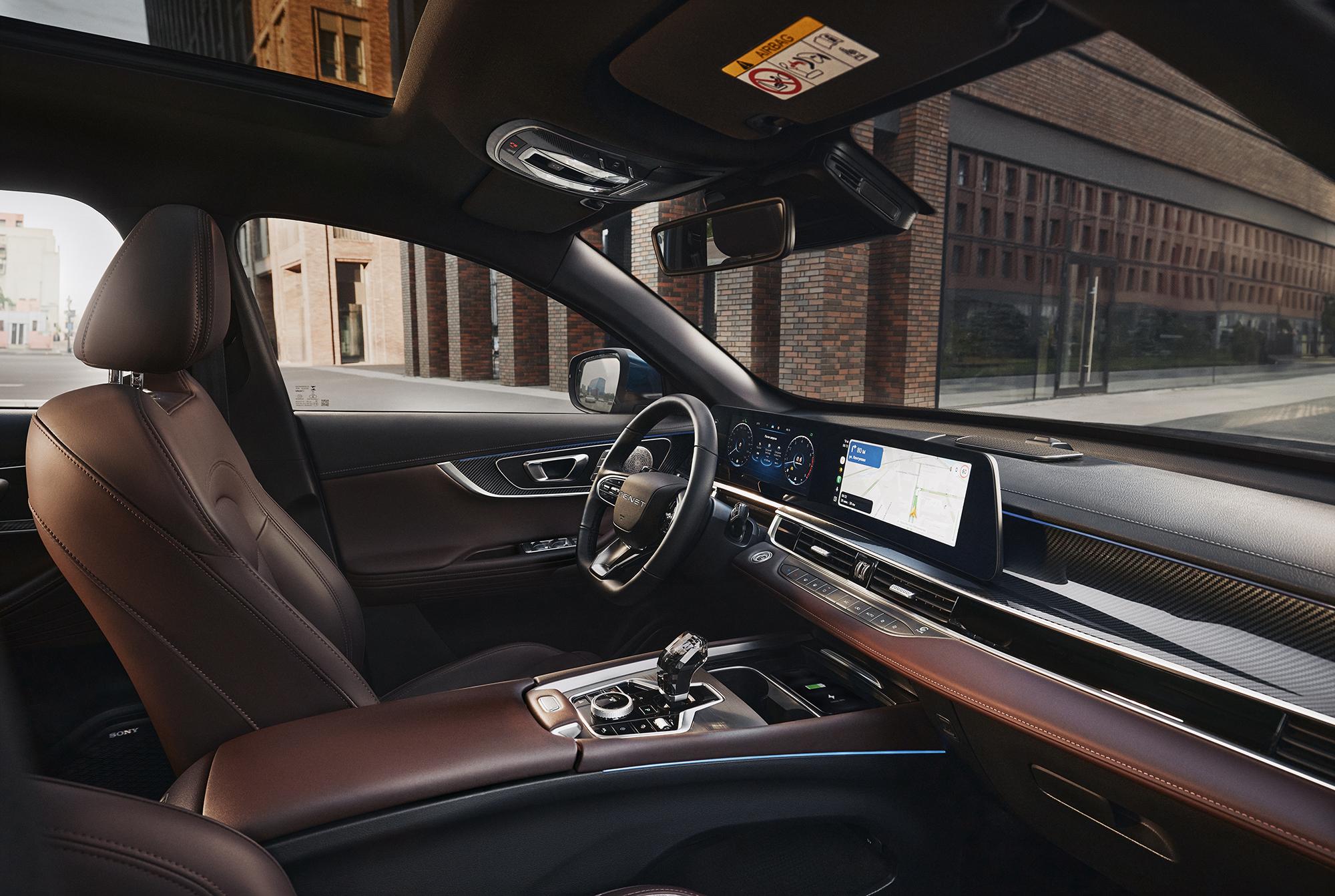 Новый кроссовер TENET T7 - фото 5