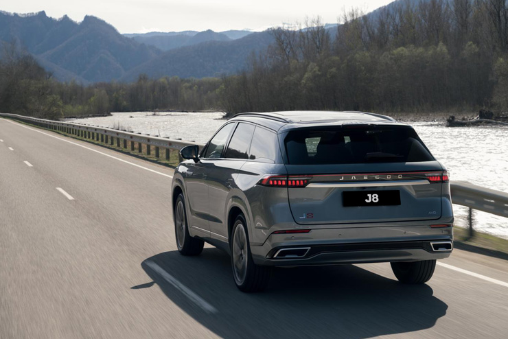 Кроссовер для босса: 40% владельцев JAECOO J8 занимают высшие руководящие позиции