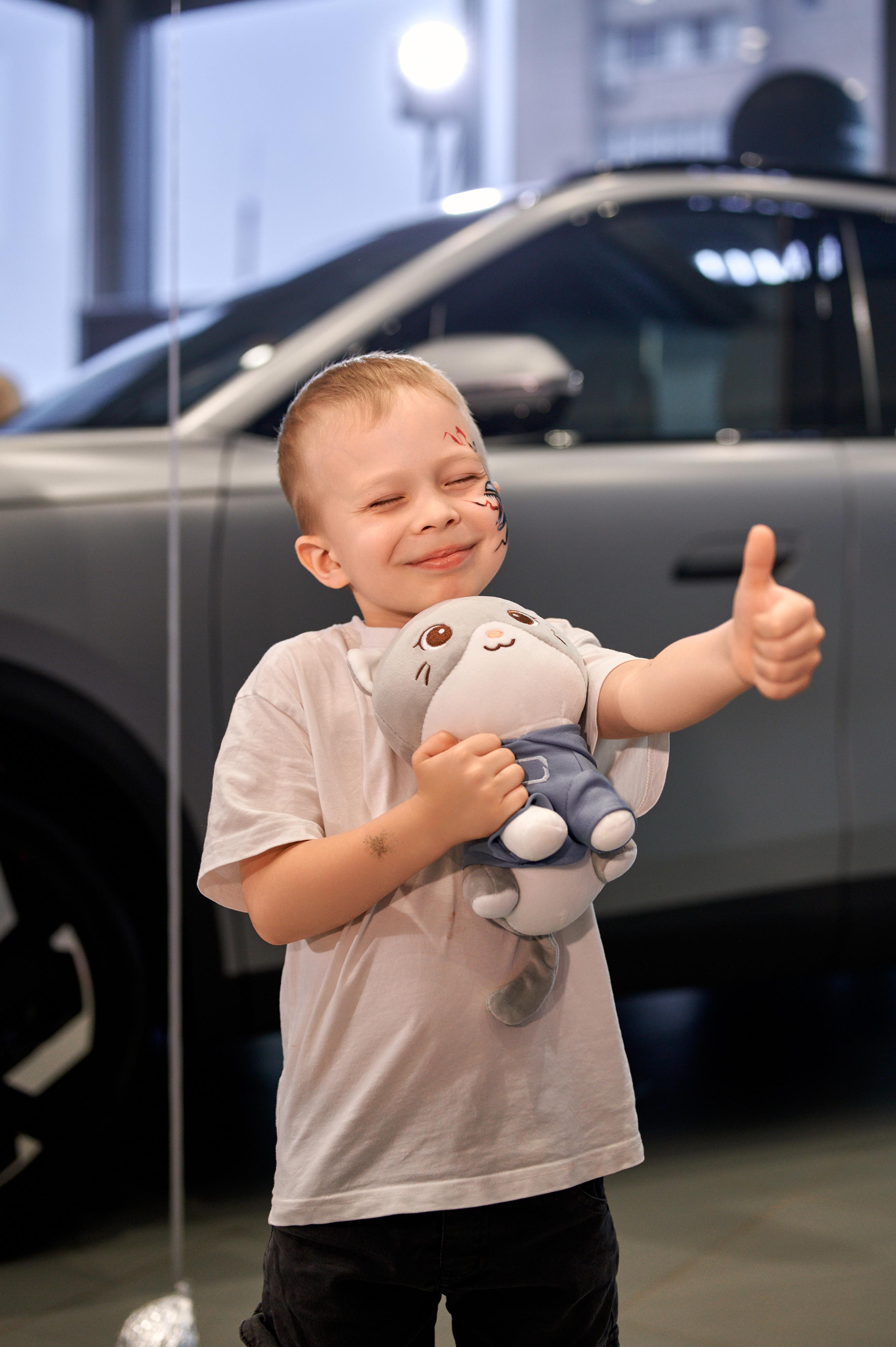 ДОПОЛНИТЕ ОБРАЗ С АКСЕССУАРАМИ OMODA